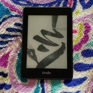 Kindle Paperwhite / Waterproof / No Ads